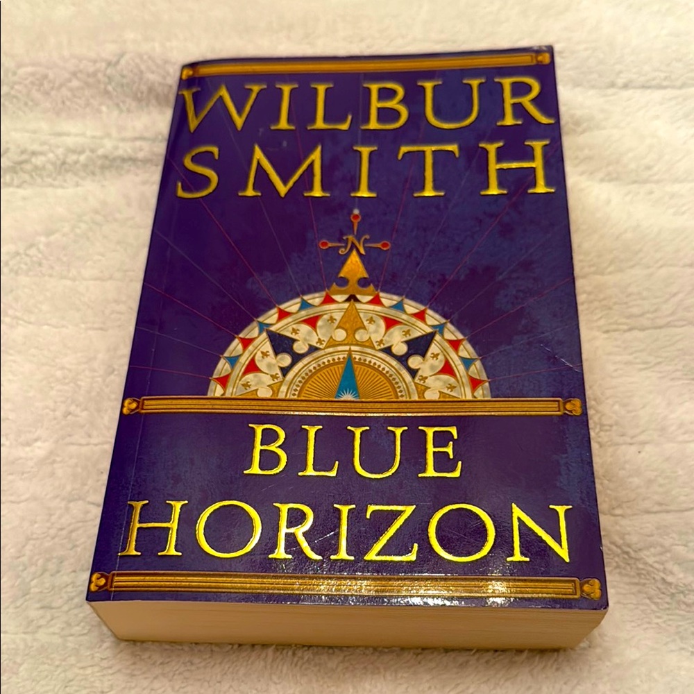 Wilbur Smith 'Blue Horizon' Book Bundle and save!✨